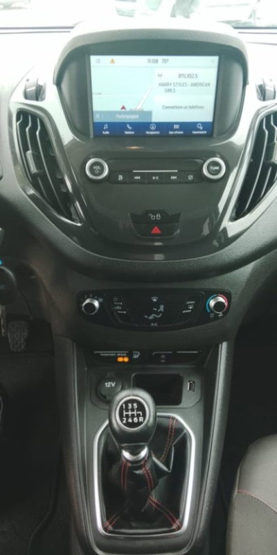 Ford Tourneo Courier 1.5 TDCI 100 CV Plus (9)
