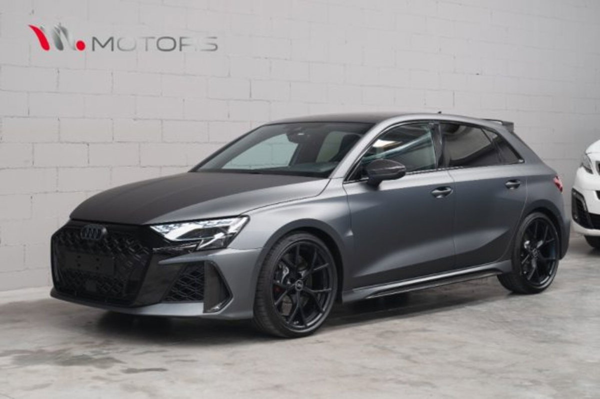 Audi RS 3 Sportback 2.5 tfsi quattro s-tronic (2)