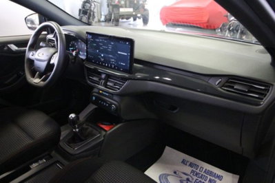 Ford Focus Station Wagon 1.0 EcoBoost Hybrid 125 CV SW ST-Line (10)