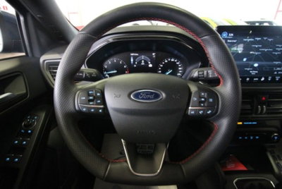 Ford Focus Station Wagon 1.0 EcoBoost Hybrid 125 CV SW ST-Line (13)
