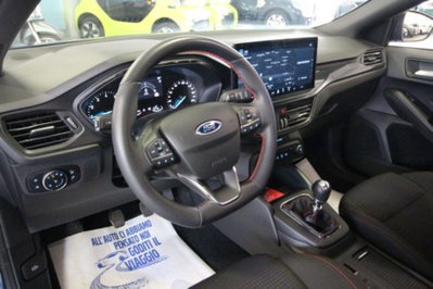 Ford Focus Station Wagon 1.0 EcoBoost Hybrid 125 CV SW ST-Line (7)