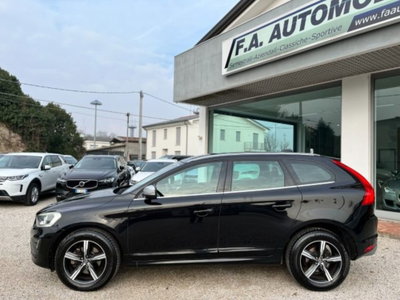 Volvo XC60 D3 Geartronic R-design (10)