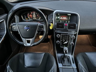 Volvo XC60 D3 Geartronic R-design (7)