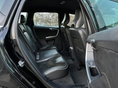 Volvo XC60 D3 Geartronic R-design (9)