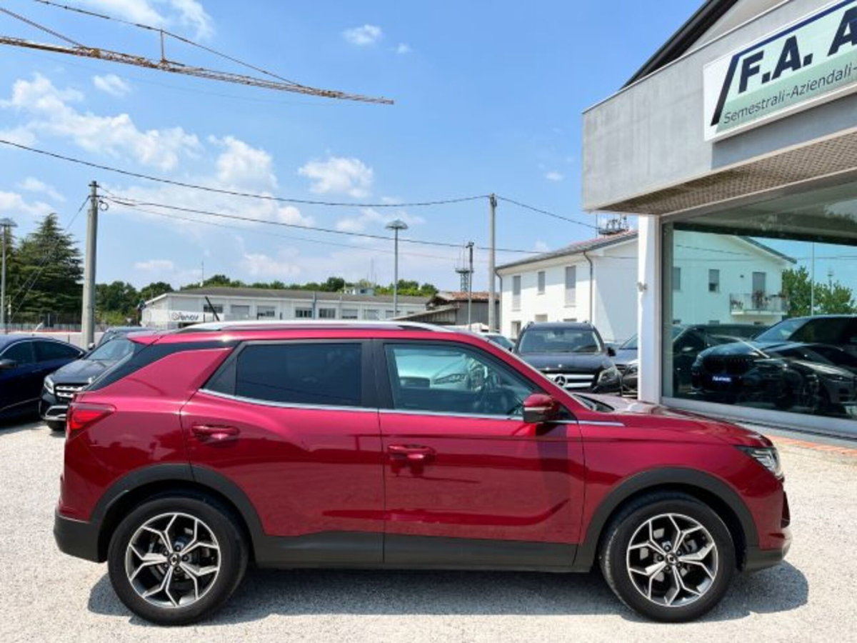 Ssangyong Korando 1.6 Diesel 2WD aut. Dream (14)