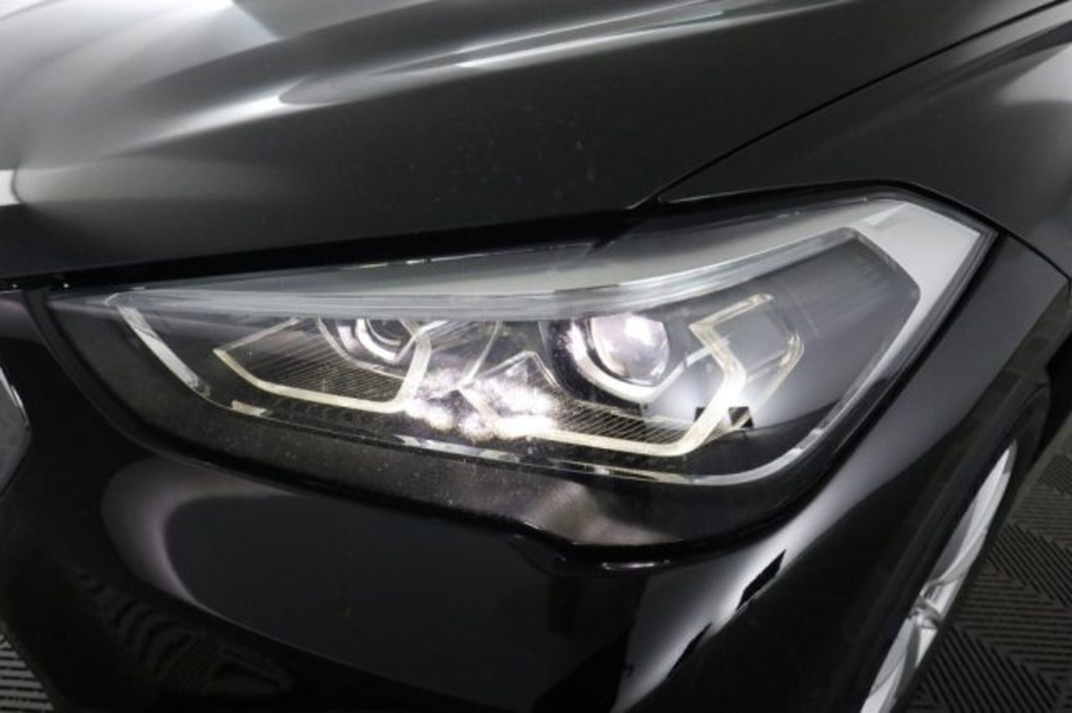 BMW X1 sDrive18d Business Advantage (9)