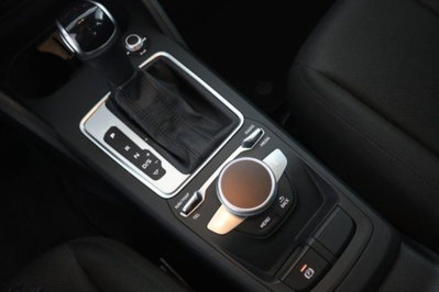 Audi Q2 Q2 30 TDI S tronic Business (13)