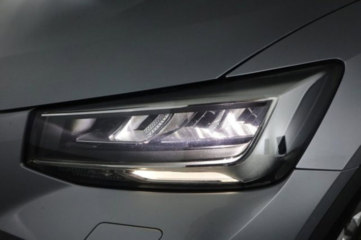 Audi Q2 Q2 30 TDI S tronic Business (9)