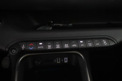 Jeep Avenger 1.2 turbo Summit fwd 100cv (18)