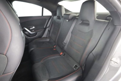 Mercedes-Benz CLA 180 d Automatic Premium (3)