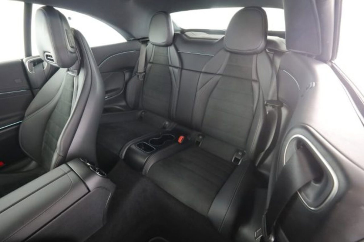 Mercedes-Benz CLE Cabrio 200 AMG Line Premium auto (3)