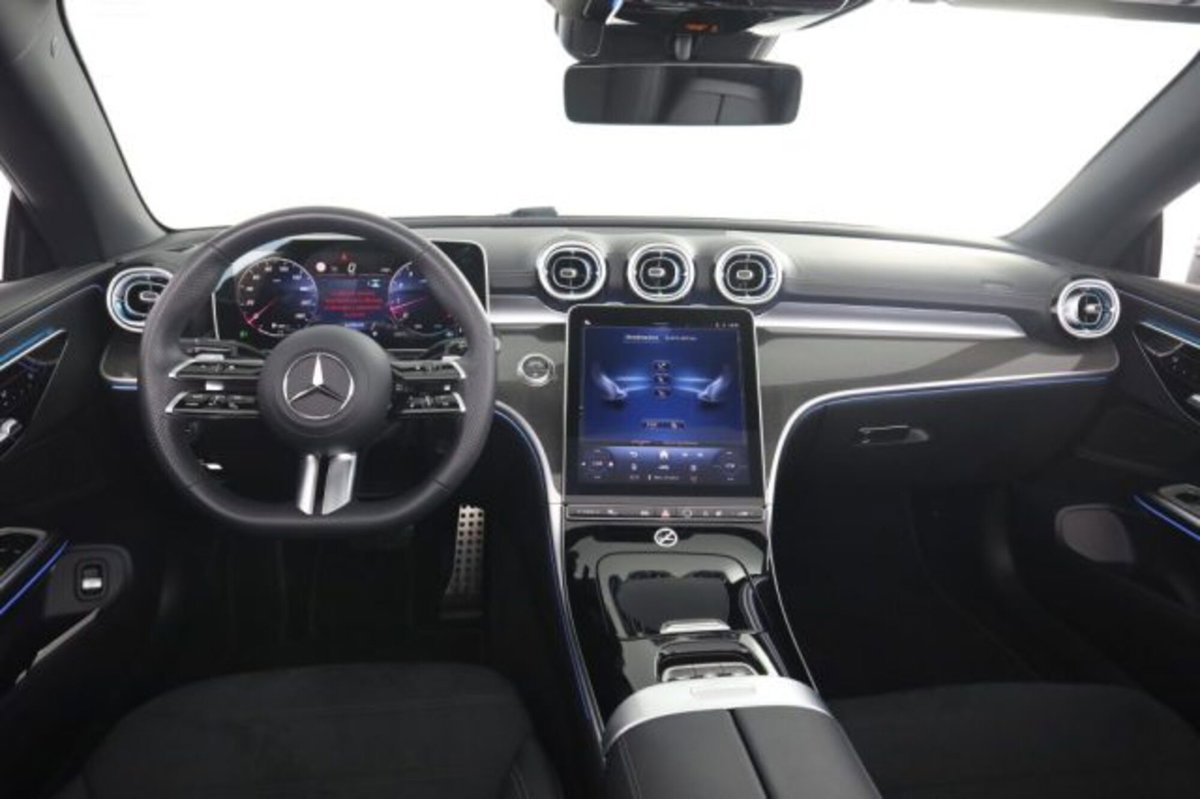 Mercedes-Benz CLE Cabrio 200 AMG Line Premium auto (4)