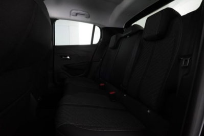 Peugeot 208 1.2 turbo Allure 100cv (11)