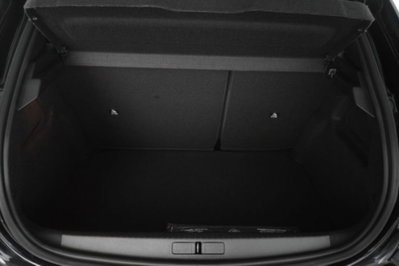 Peugeot 208 1.2 turbo Allure 100cv (14)