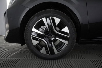 Peugeot 208 1.2 turbo Allure 100cv (15)