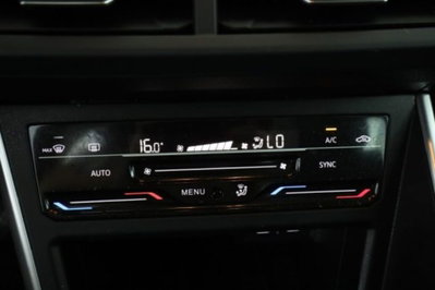 Volkswagen Polo 1.0 tsi Life 95cv dsg (12)