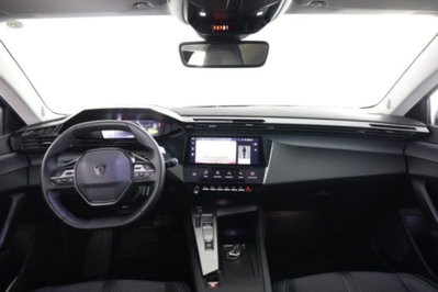 Peugeot 308 PureTech Turbo 130 S&S EAT8 Allure (4)