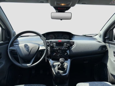 Lancia Ypsilon 1.0 FireFly 5 porte S&S Hybrid Silver Plus (12)
