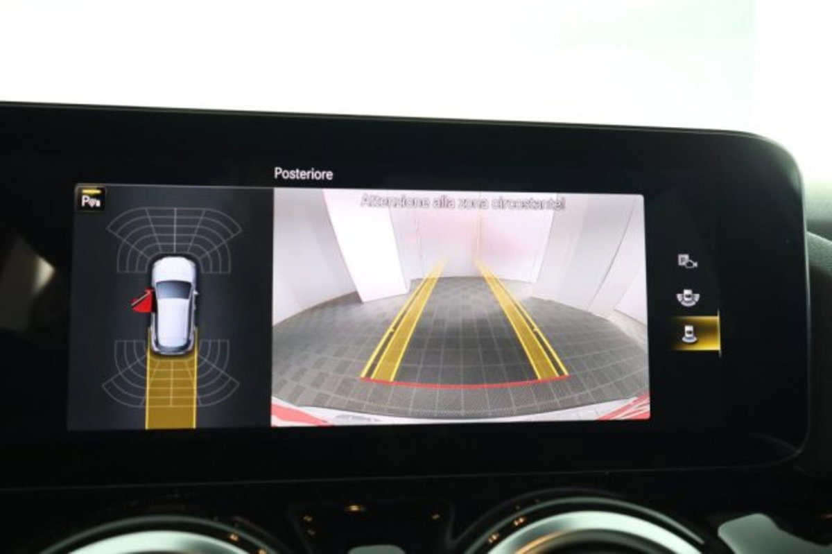 Mercedes-Benz GLA SUV 45 S 4Matic+ AMG (14)