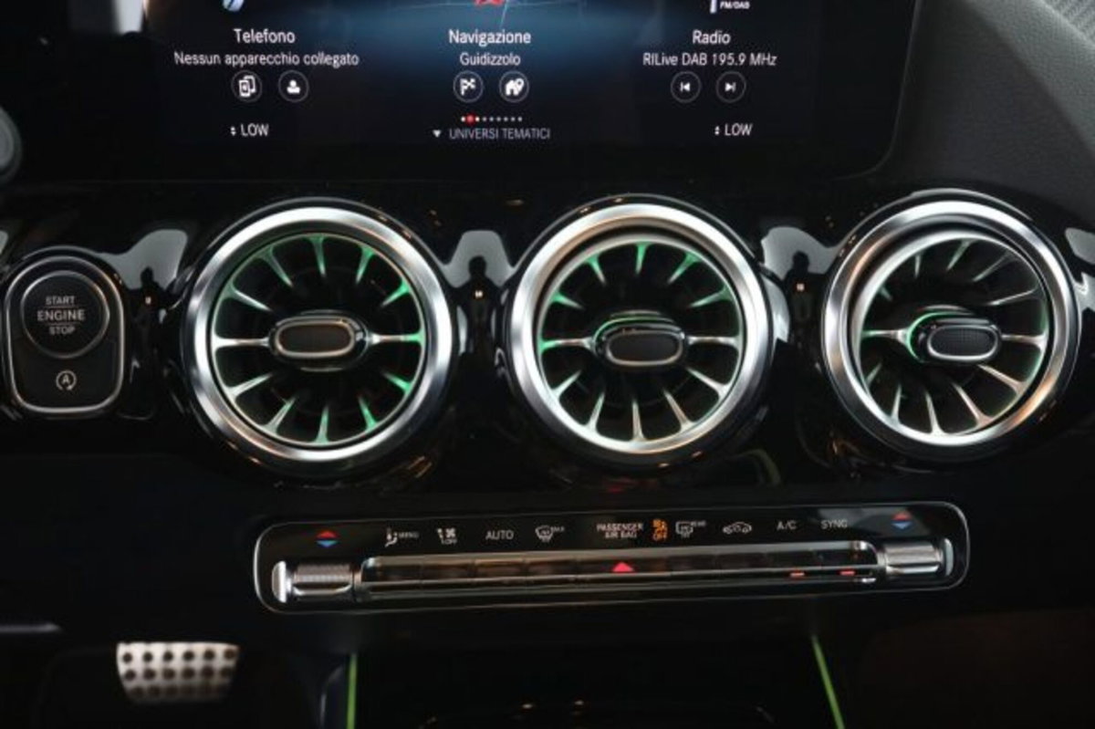 Mercedes-Benz GLA SUV 45 S 4Matic+ AMG (15)