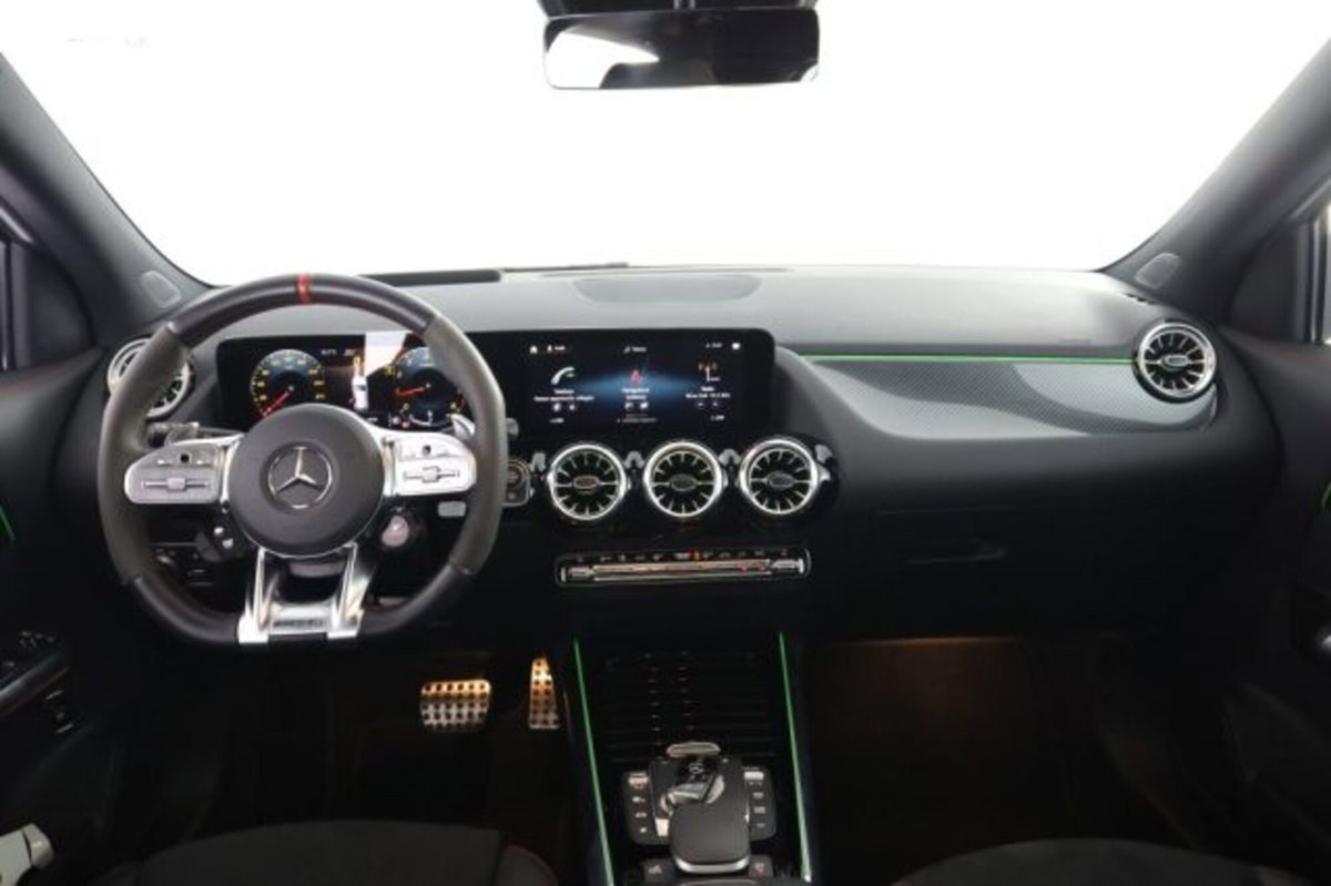 Mercedes-Benz GLA SUV 45 S 4Matic+ AMG (4)