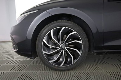 Volkswagen Golf Variant 1.0 eTSI EVO DSG Life (8)