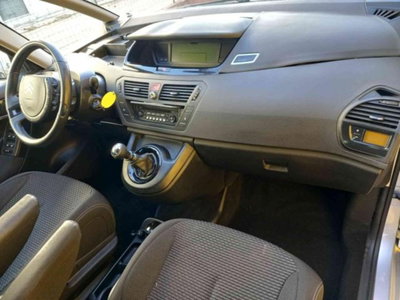 Citroen C4 Picasso 1.6 HDi 110 FAP Exclusive (17)