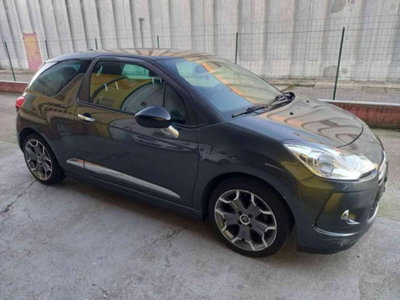 Ds DS 3 Coupé DS 3 1.4 HDi 70 So Chic (8)