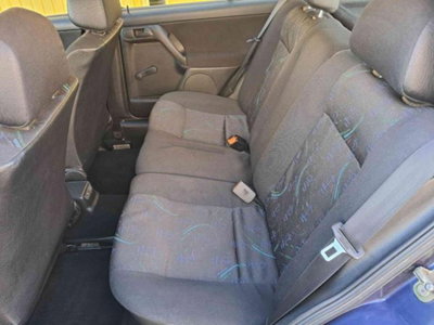 Volkswagen Golf 1.6 cat 5 porte CL (16)