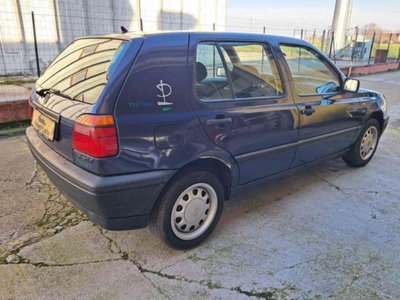 Volkswagen Golf 1.6 cat 5 porte CL (5)