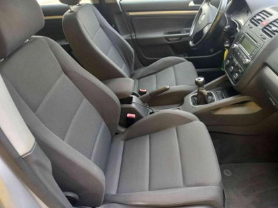 Volkswagen Golf 2.0 16V TDI 4mot. 5p. Sportline (14)