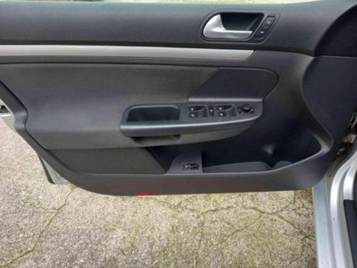 Volkswagen Golf 2.0 16V TDI 4mot. 5p. Sportline (18)