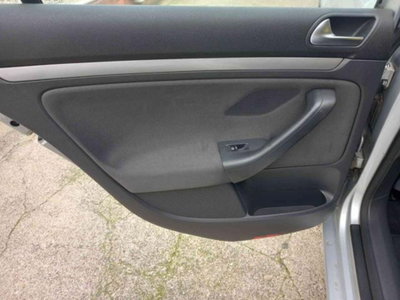 Volkswagen Golf 2.0 16V TDI 4mot. 5p. Sportline (19)