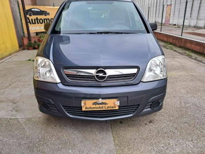 Opel Meriva 1.4 16V Club (2)