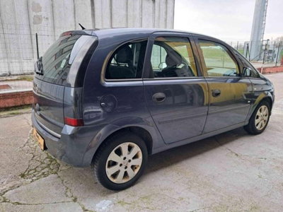 Opel Meriva 1.4 16V Club (8)