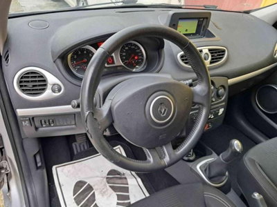 Renault Clio 1.2 16V 5 porte GPL Dynamique (12)