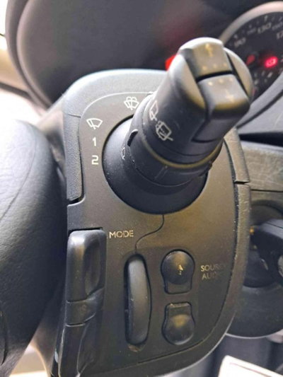 Renault Clio 1.2 16V 5 porte GPL Dynamique (20)