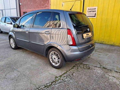 Lancia Musa 1.4 16V EURO 5 Poltrona Frau (2)