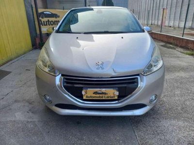 Peugeot 208 VTi 82 CV 3 porte Allure (10)