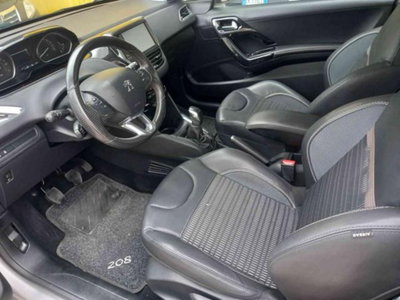 Peugeot 208 VTi 82 CV 3 porte Allure (16)