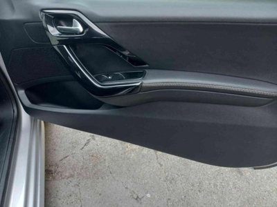 Peugeot 208 VTi 82 CV 3 porte Allure (20)