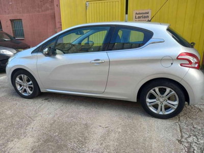 Peugeot 208 VTi 82 CV 3 porte Allure (3)