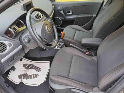 Renault Clio 1.2 16V 5 porte Luxe (15)