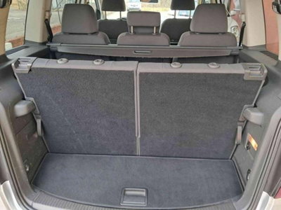 Volkswagen Touran 16V TDI Highline (19)