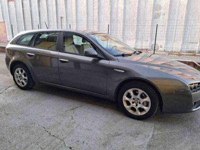 Alfa Romeo 159 SportWagon 1.9 JTDm Sportwagon Eco Progression (9)