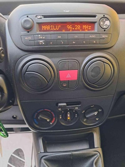 Citroen Nemo Multispace 1.3 HDi 75CV Silver Selection (14)