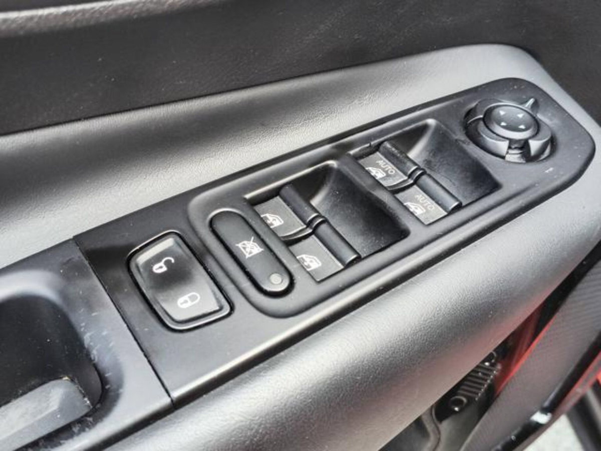 Jeep Renegade 1.0 T3 Night Eagle (17)