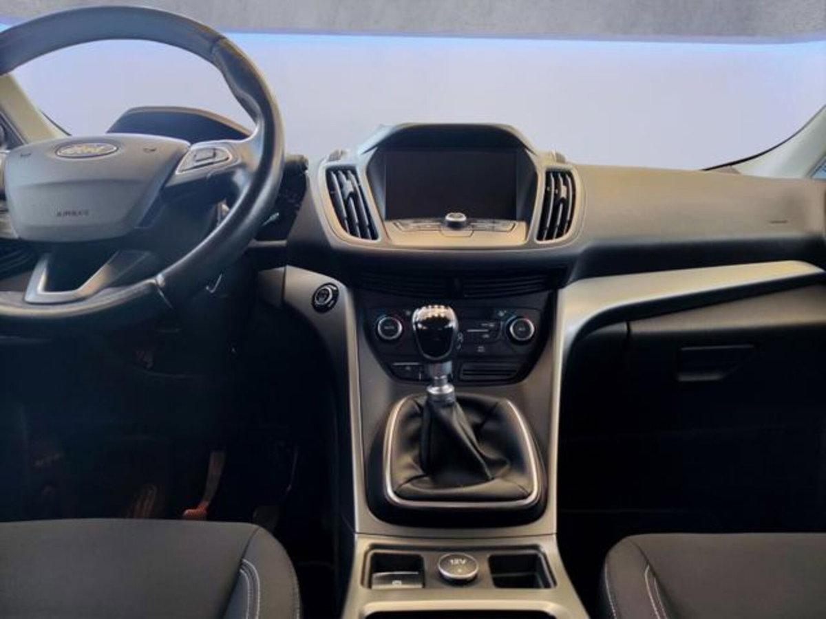 Ford Kuga 1.5 TDCI 120 CV S&S 2WD Plus (12)