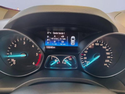 Ford Kuga 1.5 TDCI 120 CV S&S 2WD Titanium Business (13)