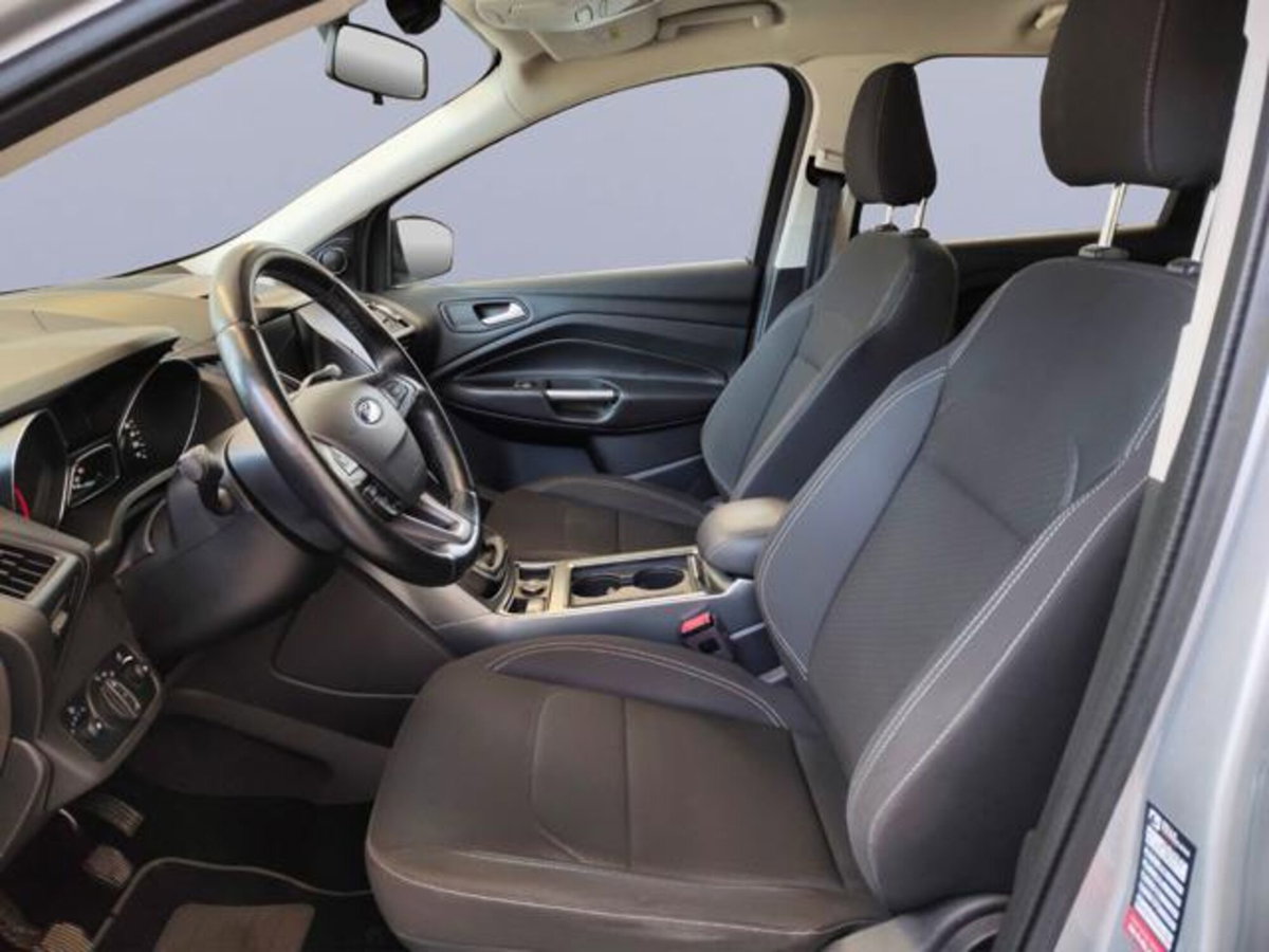 Ford Kuga 1.5 TDCI 120 CV S&S 2WD Plus (7)